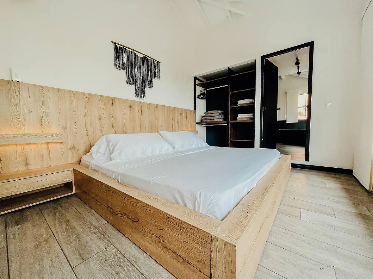Japandi Style House 3 Bedroom & Bathtub Medellin Apartment