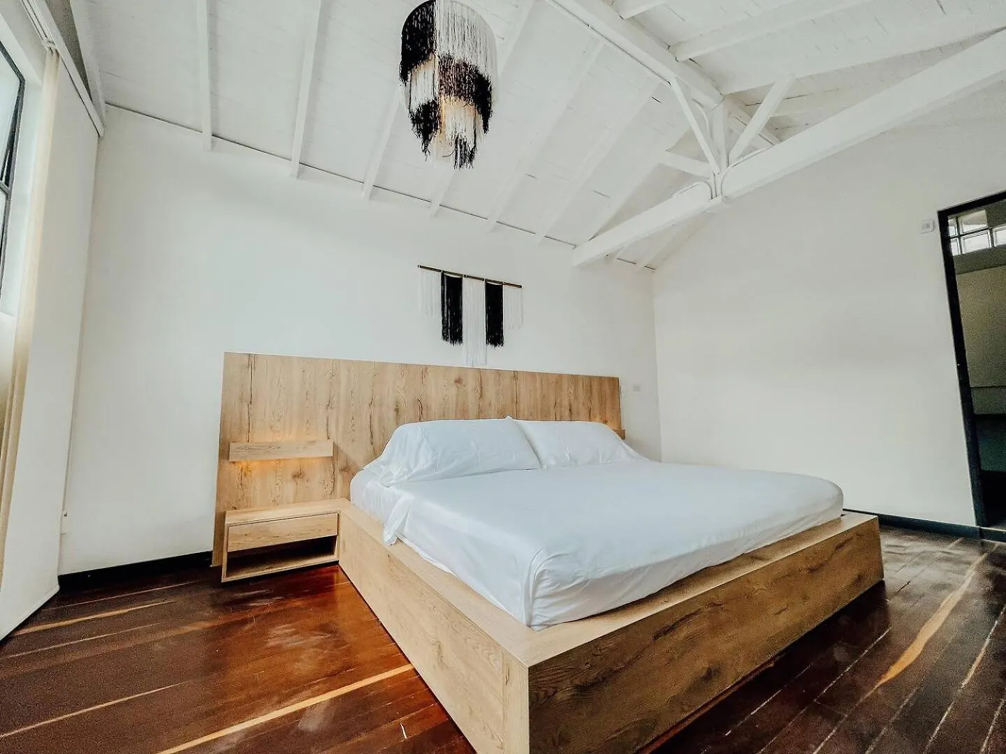 Apartment Japandi Style House 3 Bedroom & Bathtub Medellin Colombia