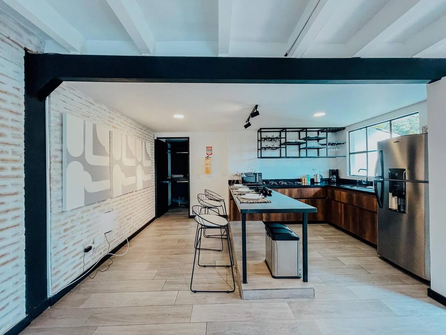 Japandi Style House 3 Bedroom & Bathtub Medellin