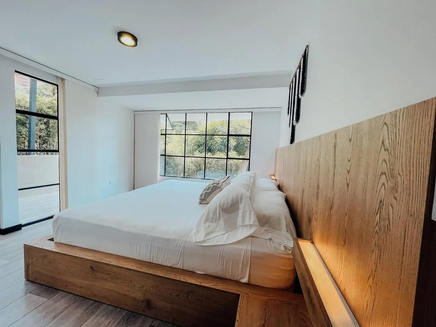 Japandi Style House 3 Bedroom & Bathtub Medellin 0*,  Colombia