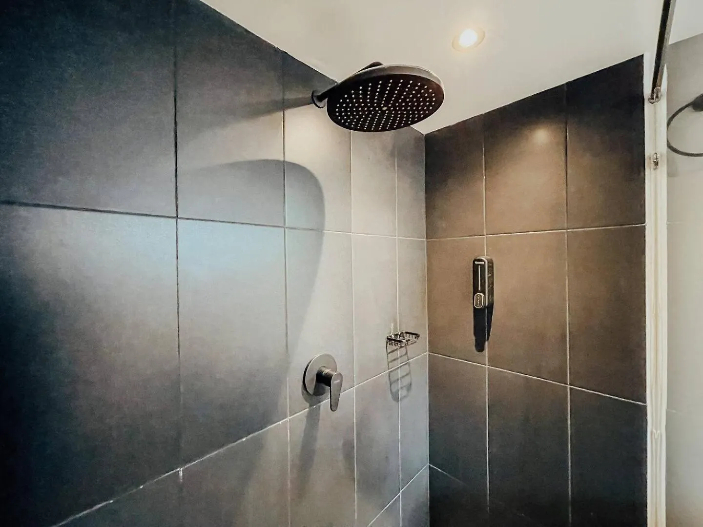 Japandi Style House 3 Bedroom & Bathtub Medellin Apartment