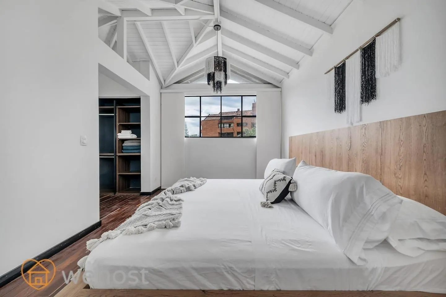 Apartment Japandi Style House 3 Bedroom & Bathtub Medellin Colombia