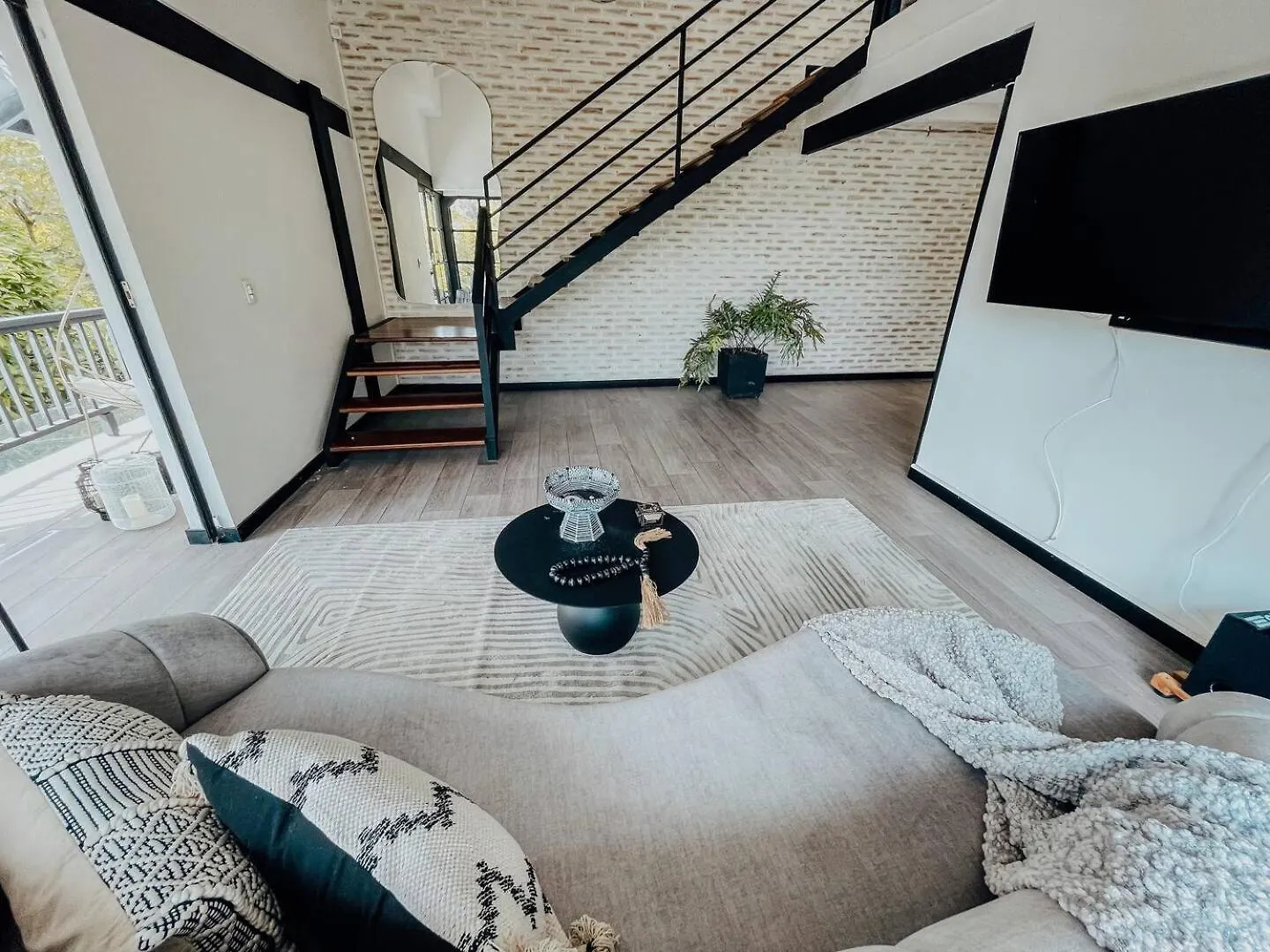 Japandi Style House 3 Bedroom & Bathtub Medellin Colombia