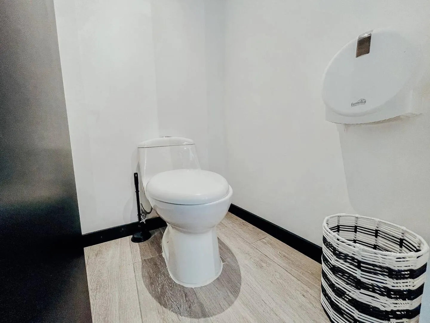 Apartment Japandi Style House 3 Bedroom & Bathtub Medellin