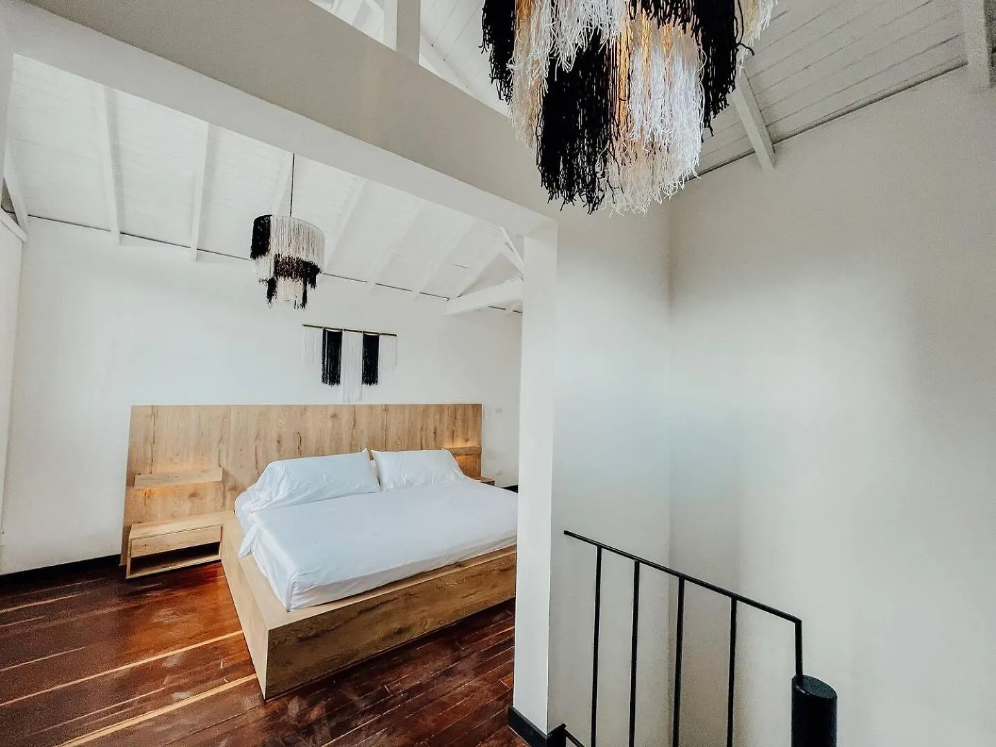 Japandi Style House 3 Bedroom & Bathtub Medellin 0*,  Colombia