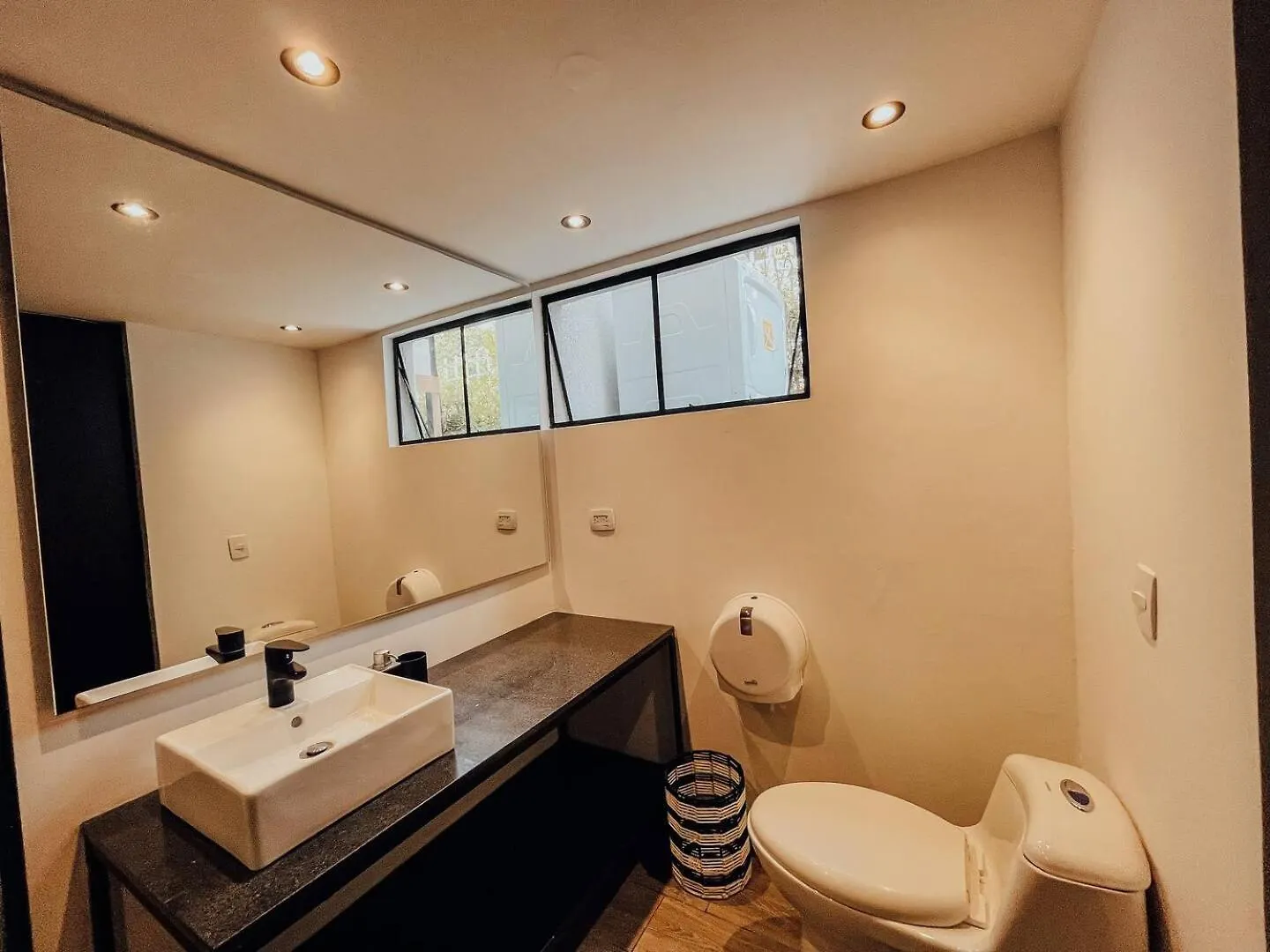Japandi Style House 3 Bedroom & Bathtub Medellin Apartment