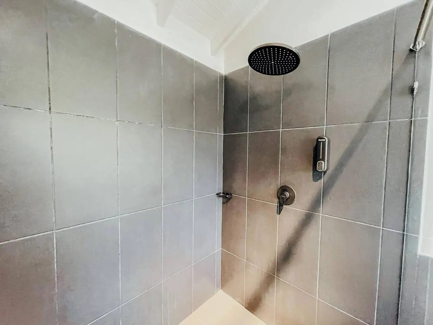 Japandi Style House 3 Bedroom & Bathtub Medellin 0*,  Colombia